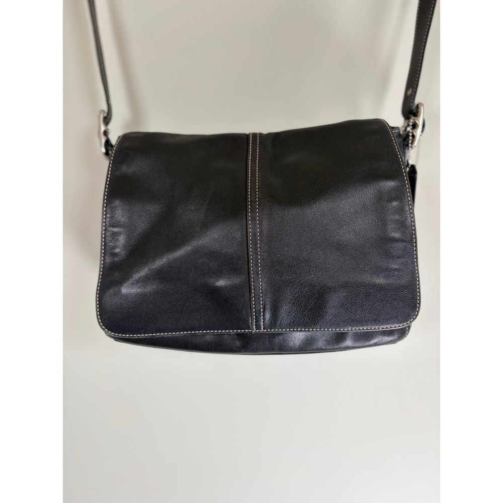 Coach Black Leather Crossbody Messenger Bag White Contrast Stitch Flap Purse